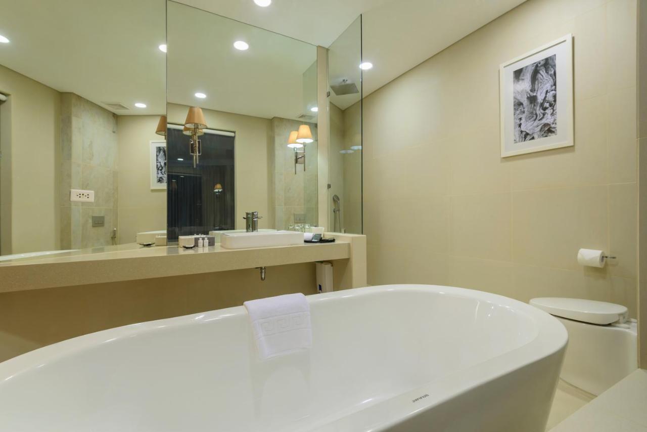 Aqua Boracay 5*